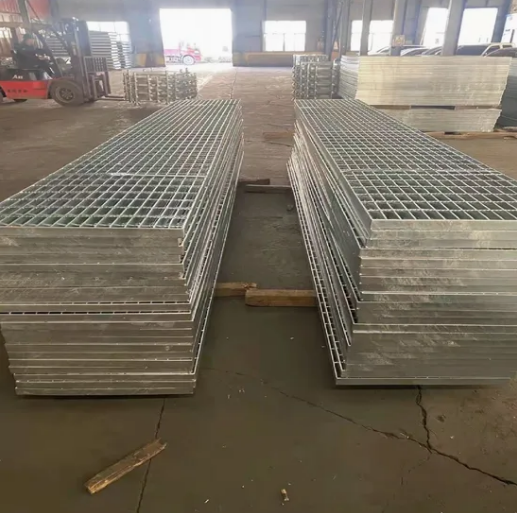 Aluminum Road Steel Grating for Low Costs Walkway and Platform Foot Plate