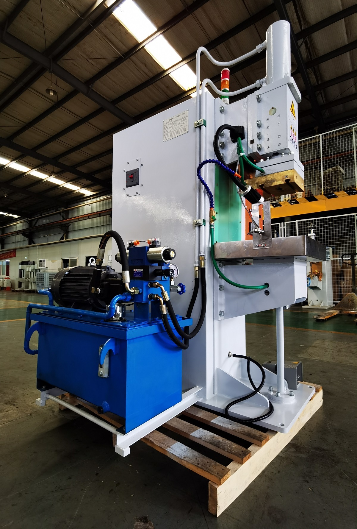 CNC Copper Busbar Diffusion Welding Machine For Flexible Connector Welding