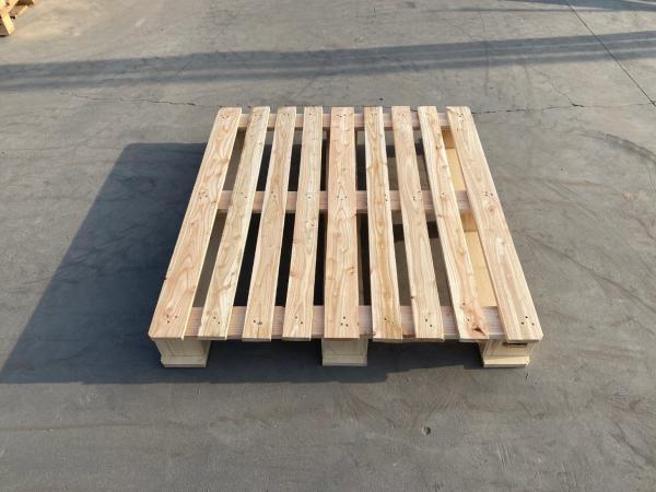 Insulation Wood Composite Pallet Composite Wooden 4 Way Entry Pallet