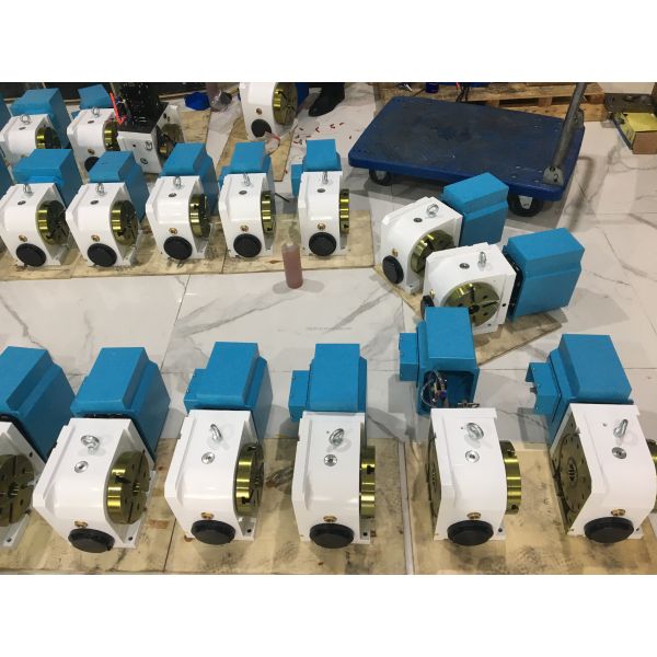 Precision 170mm 4th Axis CNC Rotary Table With Motor / Bearing Steel Construction
