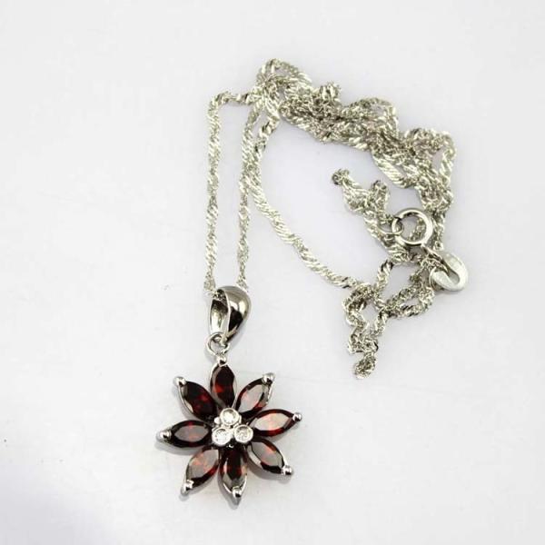 925 Silver Jewelry Blue Topaz  Cubic Zircon Flower Pendant (FP022)