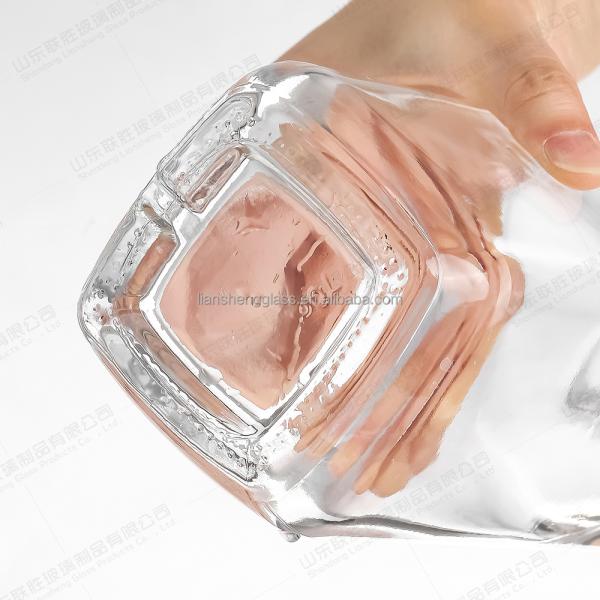 Clear Surface Handling 250ml 500ml 700ml 750ml Custom Square Empty Liquor Glass Bottles