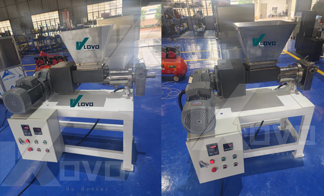 Automatic Soap Making Machine with 100-300Kg/h Output and Stainless Steel Construction Featuring Infrared Sensor