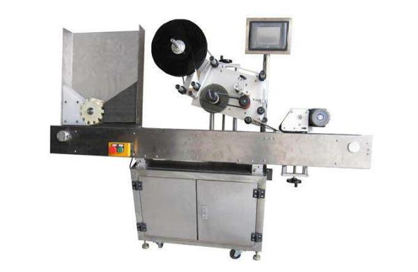 Heavy Duty Automatic Horizontal Labeling Machine For Plastic Bottles / Bags