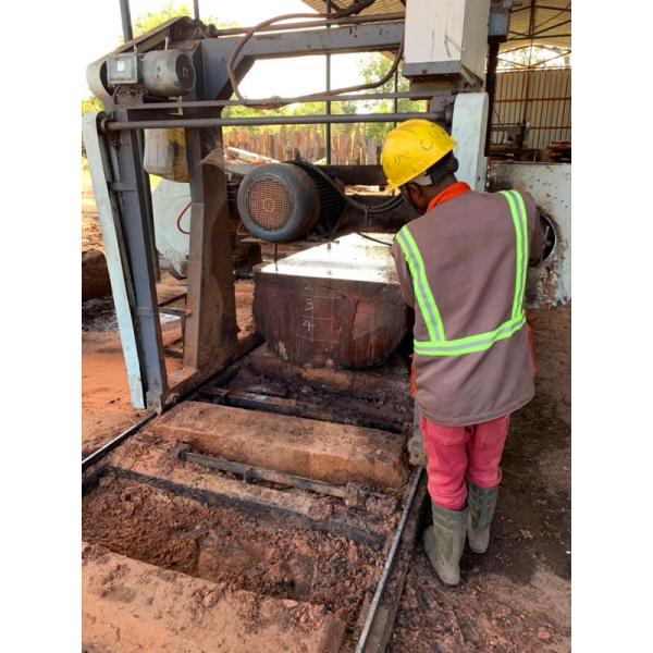 Машина лесопилки гидравлической древесины бензина портативная с мобильным трейлером