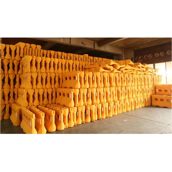 Строительная площадка Пластиковый дорожный барьер Настроенный на заказ Водонаполненный барьер