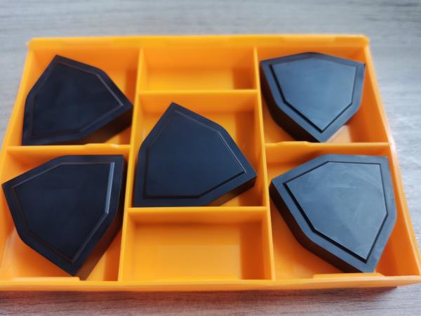 Black/Yellow Tungsten Carbide Inserts for Long-Lasting and Accurate Turning