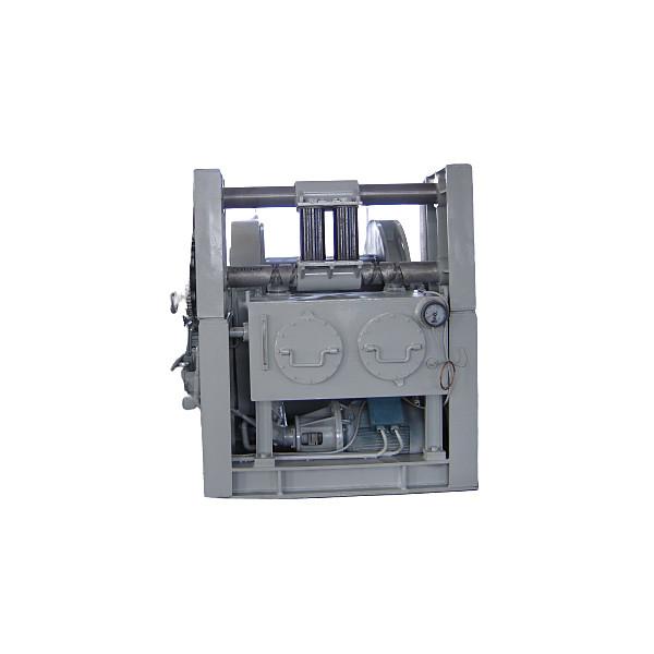 650KN Chain Dia 132mm Auto Tensioning Vessels Hydraulic Mooring Winch