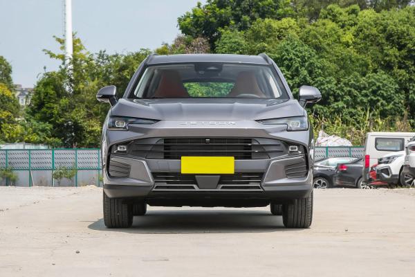 Ajuste manual del asiento del conductor Jetour Dasheng Prtrol Coche de 5 puertas Vehículo automático de gasolina con estructura de carrocería no integrada