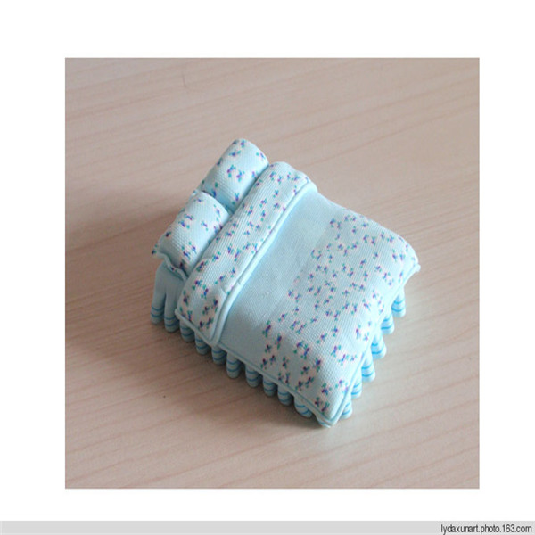colorful model beds furniture bed, mini ceramic model bed for indoor indoor scene