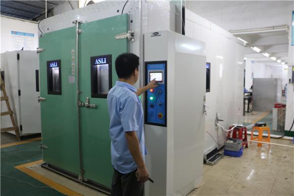 Walk In Climate Control Chamber Programmable Temperature And Humidity System