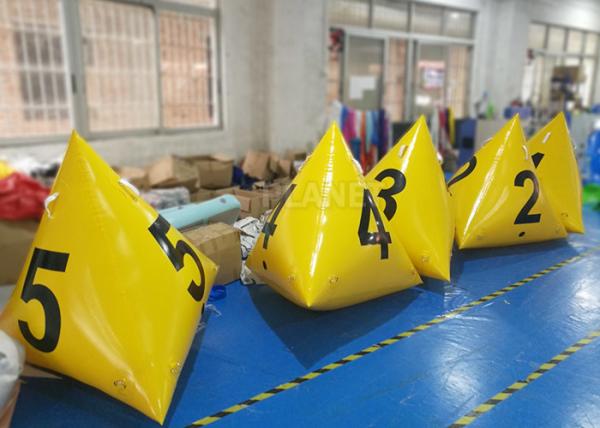 Anunciando o amarelo inflável impermeável da boia do marcador colora 2 anos de garantia