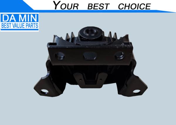 Caoutchouc de coussin de moteur FSR Truck 6BD1 6BG1 1532251731 de haute qualité Pièce de montage moteur de véhicule utilitaire moyen Isuzu