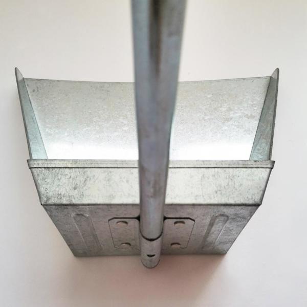 Heavy Duty Long Handle Metal Dustpan For Household Garden Trade