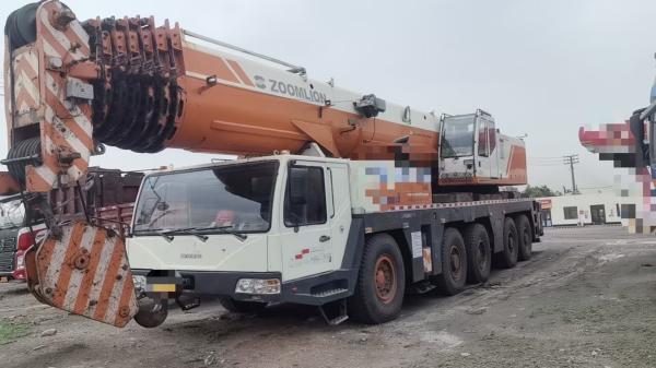 2013 Zoomlion 200 tonnes de grue mobile lourde contrepoids 72T Boom 72M