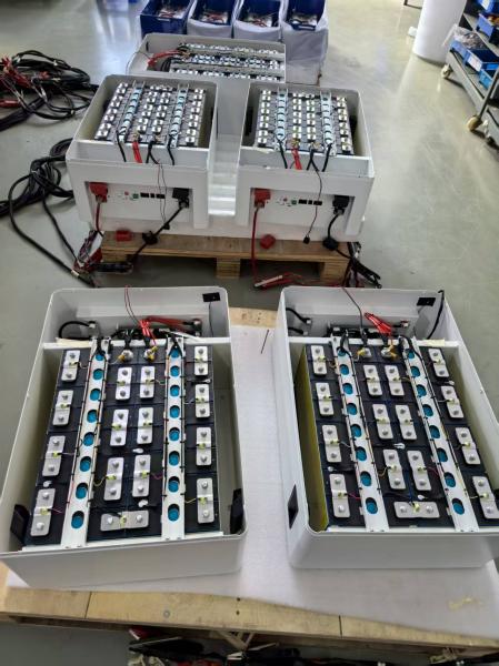 Batería solar LiFePO4 de 48V 5kWh para hogares fuera de la red 3000+ ciclos