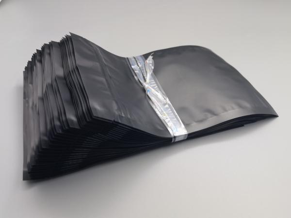 PA PE Laminated Food Vacuum Sealed Packaging Bags High Barrier 8*12cm