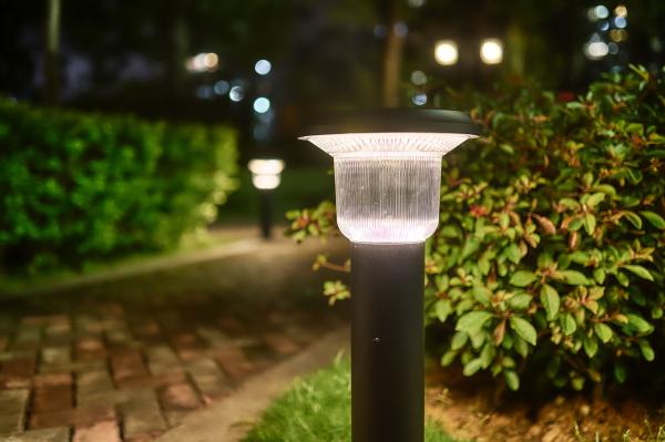 5H que carrega as luzes solares da paisagem do diodo emissor de luz, 5000K 7000mAH em volta das luzes solares exteriores