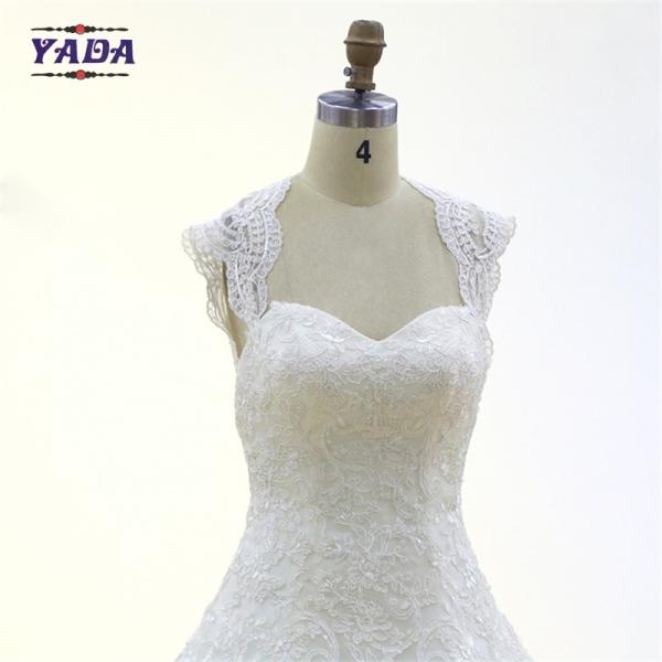 Último vestido elegante com V-neck, bordado sem costas, vestido de luxo, vestido de noiva de renda.