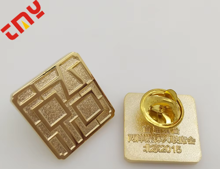Custom Brass Gold Metal Lapel Pin Badge With All Styles Design, Shape For Company
