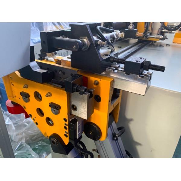 Масло - электрическая тройная верхушка гибочной машины трубки CNC стога и более низкий зажимать умирают дизайн