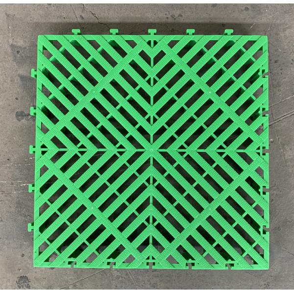 50x50x5.0cm Plastic Garage Flooring Mats for Carwash Workshop Industrial Design Style