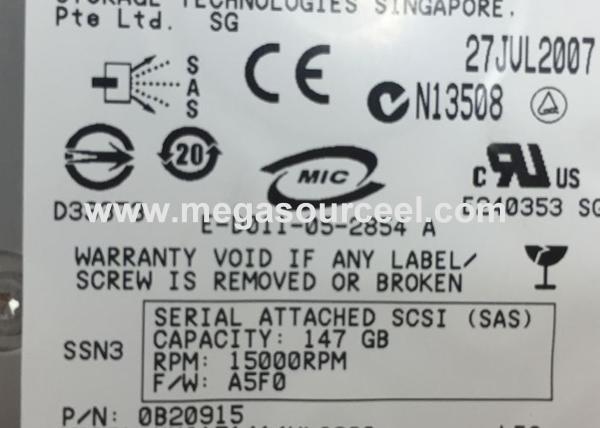 3.5 inch DELL 0UM902 147 GB  HUS151414VLS300 HGST 15K RPM U320 SAS hard disk