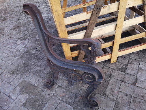 Park Garden Wooden Cast Iron Bench Ends Antirust For Street Furniture