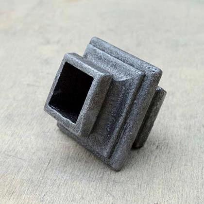 Anti Corrosion Cast Iron Ornaments Zinc Alloy Stainless Steel Material