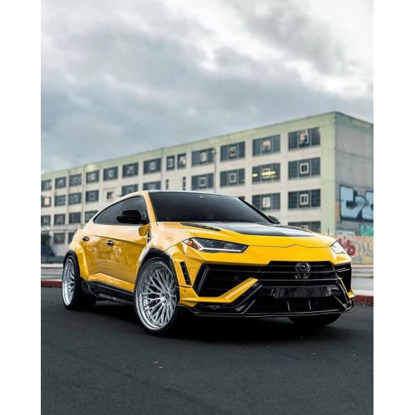 Black Lamborghini Body URUS Upgraded 1016 Hood Spoiler Wide Body Kit