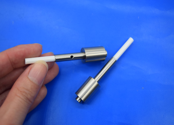 Heat resistant Alumina Ceramic Parts Zirconia Ceramic Pump Shaft Sleeve / Disc