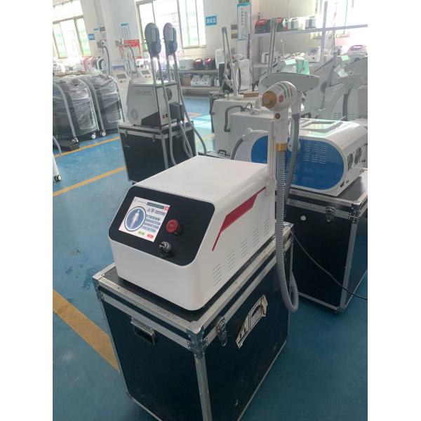 2000W Permanent Hair Removal Machine Triple Wavelength 755nm 808nm 1064nm