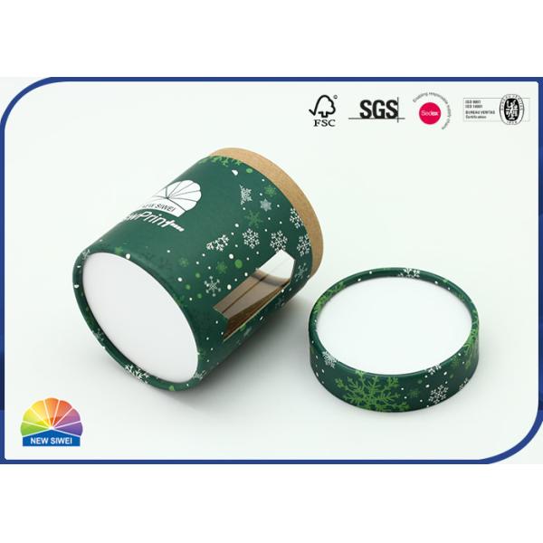 Плашка отрезала полиэтиленовую пленку трубки окна бумажную упаковывая видимую внутрь