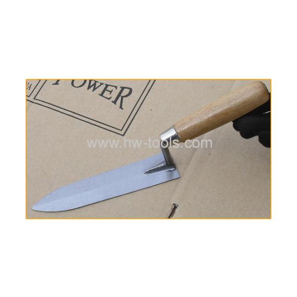 Bricklaying trowel with wooden handle