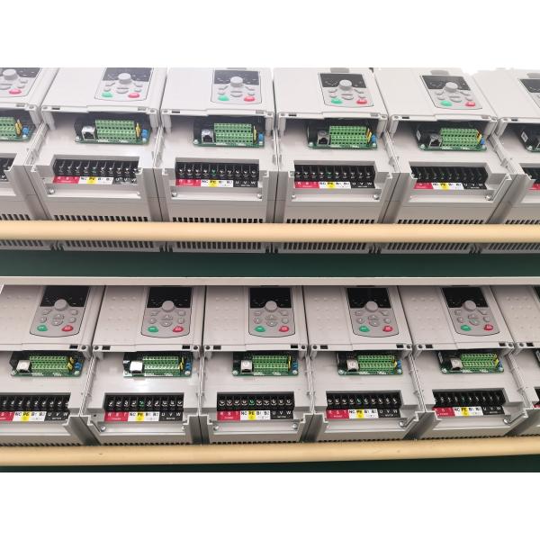 входной сигнал 220v инвертора привода AC 2.2kw 4kw вывел наружу дизайн 380v уникальный EMC