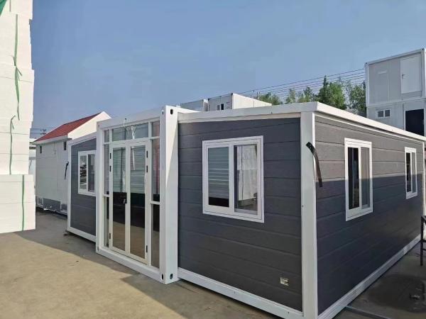 Maison en mouvement rapide avec double aile d'expansion de salle de conteneur pliable