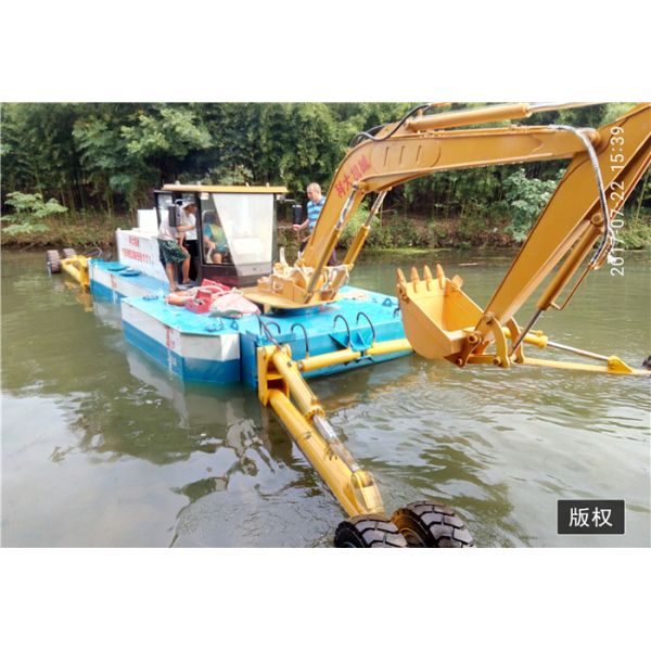 Mini Amphibious Dredger with 50cm Draught 3000 KG Weight and Hot Product 2019 for Energy & Mining