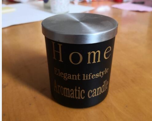 Decorative & printed aroma candle  with metal lid and loaded by scented soy wax of Oud