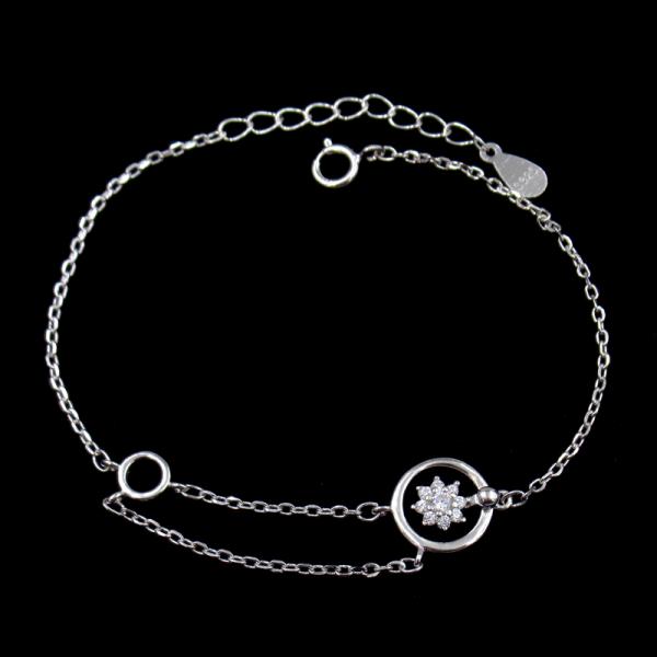 Покрытый шарм стерлингового серебра браслета сердца Зирконя родия 925 кубический для дамы