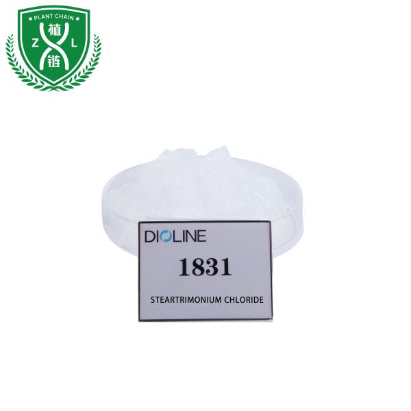 70% contenido de tensioactivo catiónico Condimentador para el cabello Emulsionantes de cloruro de esteatrimonio