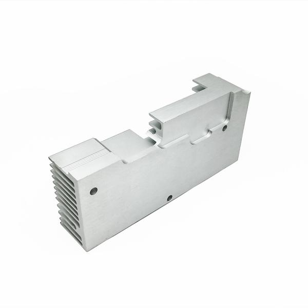 Анодируя теплоотвод профиля ясной точности CNC алюминиевый с поверхностным покрытием