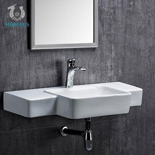 CUPC Larger Bathroom Wall Hung Basin With Overflow Ceramic Glazed 880*395*435mm