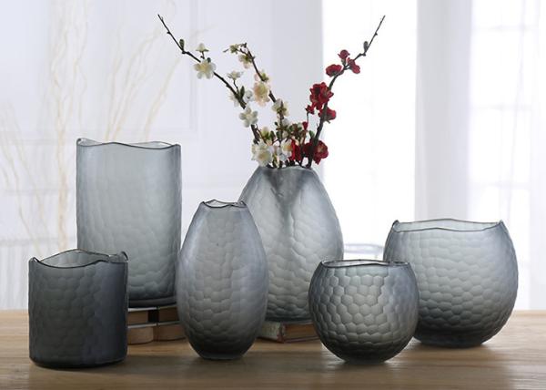 Tamanho diversificado de Gray Decorative Glass Vases Clear estilo europeu