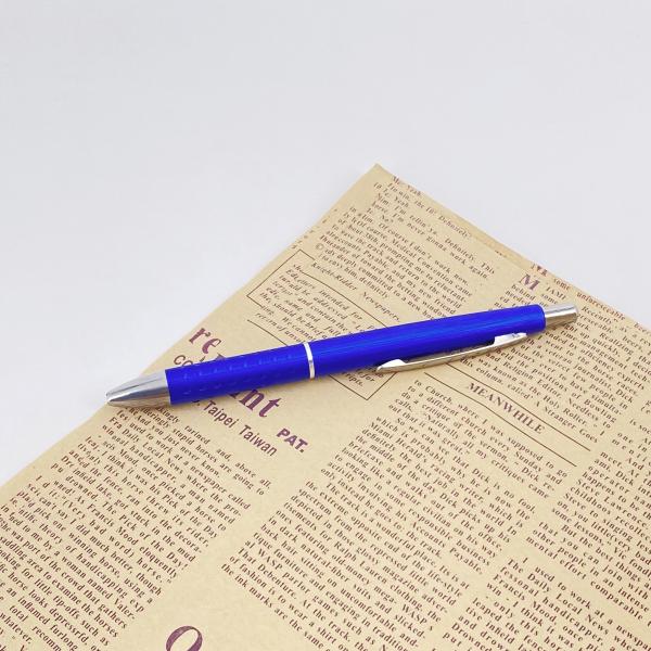 En gros stylo promotionnel stylo à bille mat de presse stylo à bille de cadeau créatif