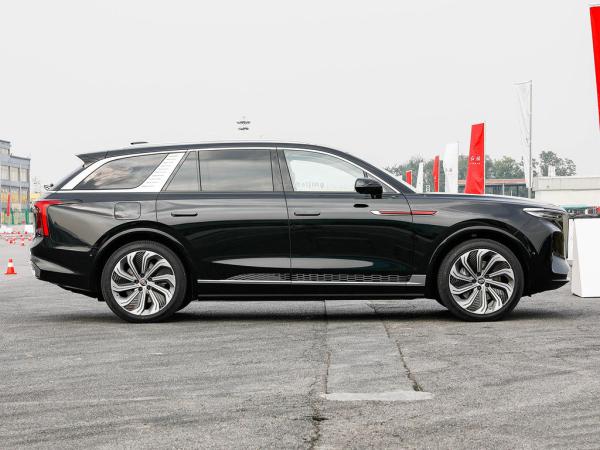 BEV China Red Flag Car 200km/H New Energy Vehicles Certification CCC