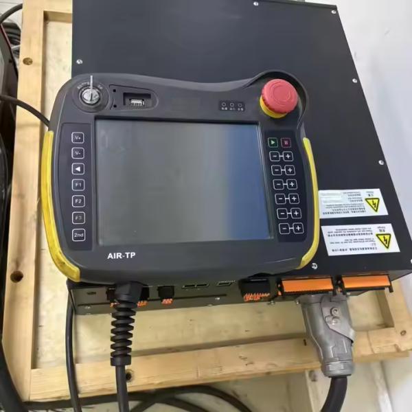 Brazo robótico industrial de 6 ejes con 10 kg de carga útil y 1700 mm de alcance, soldadura MIG automática de acero inoxidable, manipulador de soldadura robótica de 6 ejes