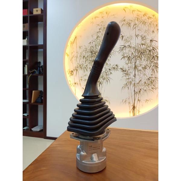 作動のレバーの坑夫SANYの掘削機のジョイスティックのハンドル