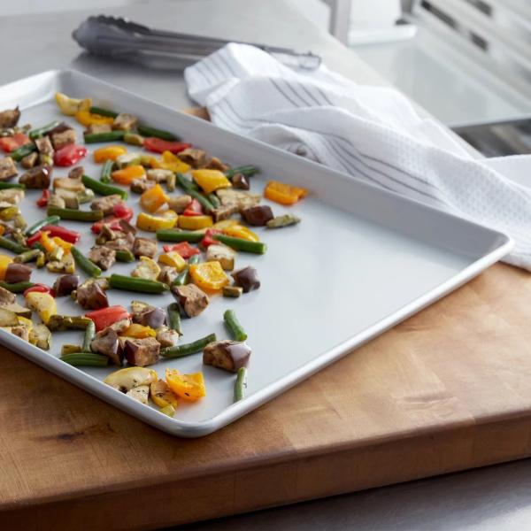 RK Bakeware China 16 Gauge Full Size Aluminium Baking Tray Wire in Rim Glazed 15 13/16
