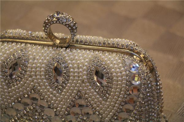 High-end European and American high-grade diamond pearl evening bag banquet bride tassel Clutch