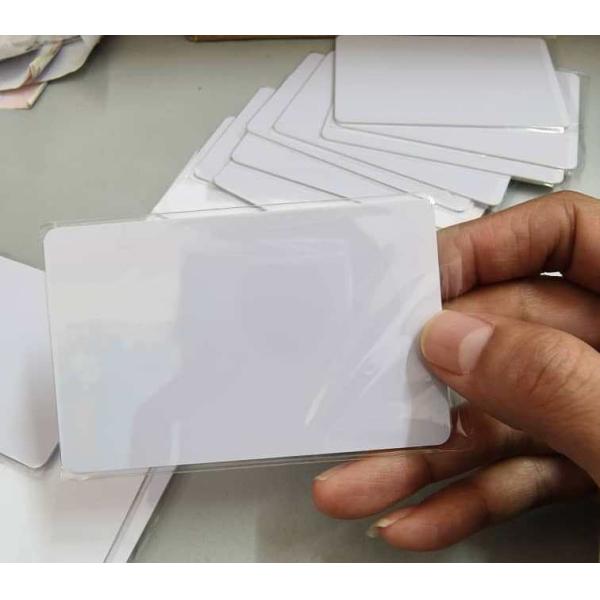 Tarjeta blanca en blanco imprimible térmicamente en PVC Cr80 54*85.6mm Para la producción de tarjetas